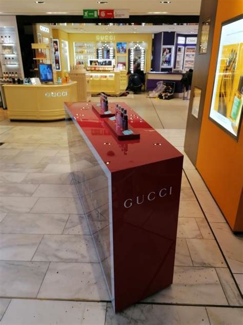 telefono gucci rinascente milano|Milano Piazza Duomo .